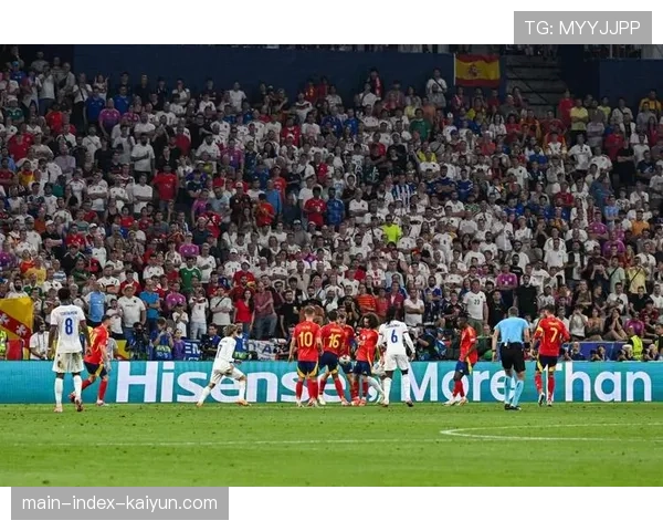 西班牙队改进传控打法加速进攻 应对北美广阔场地挑战